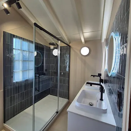Basque Climatisee Et Piscine Chauffee, Jardin Verdoyant Vakantiehuis Arbonne